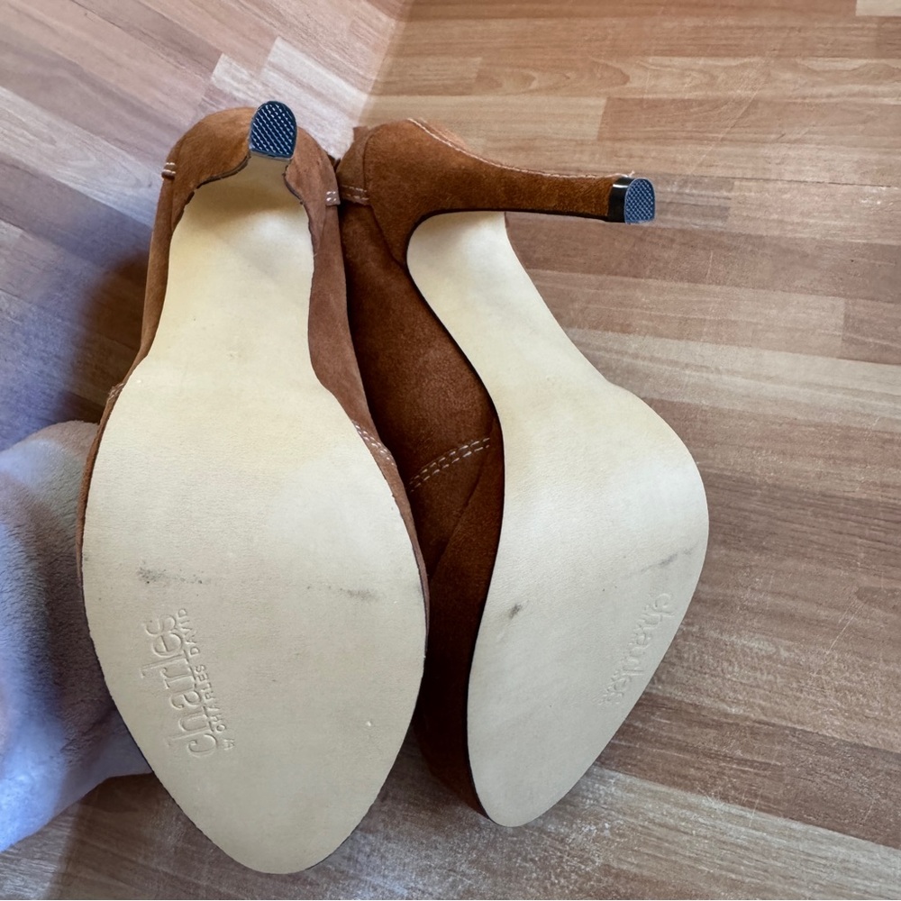 Charles by Charles David Suede Fringe Stiletto Heel Booties. Size 8 - Picture 7 of 12